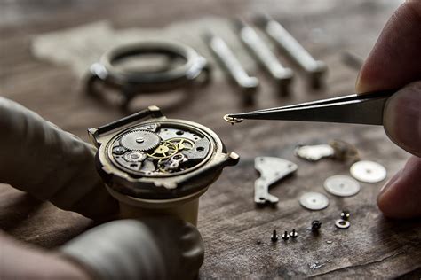 nearest watch shop|mechanical watch service near me.